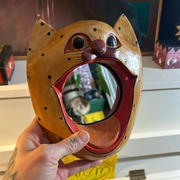 Vintage 90s Handcrafted Wooden Whismsygoth Cat Face Mirror Rare - Picture 4 of 14